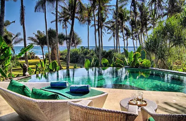 Sejuk Beach Villas
