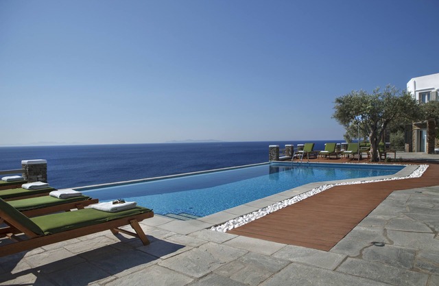 Selana Suites