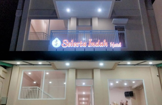 Selecta Indah