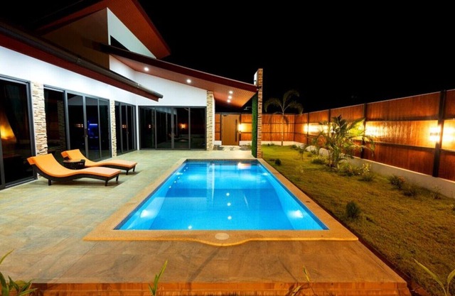 Selena Pool Villa - Calm & Chic