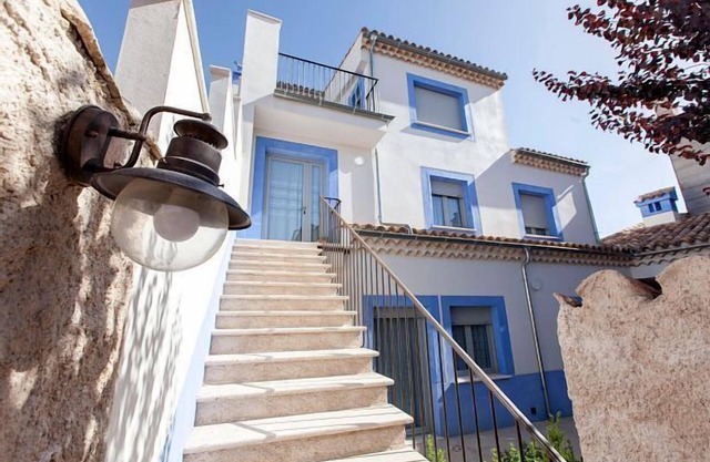 Self catering La Alvardana for 6 people