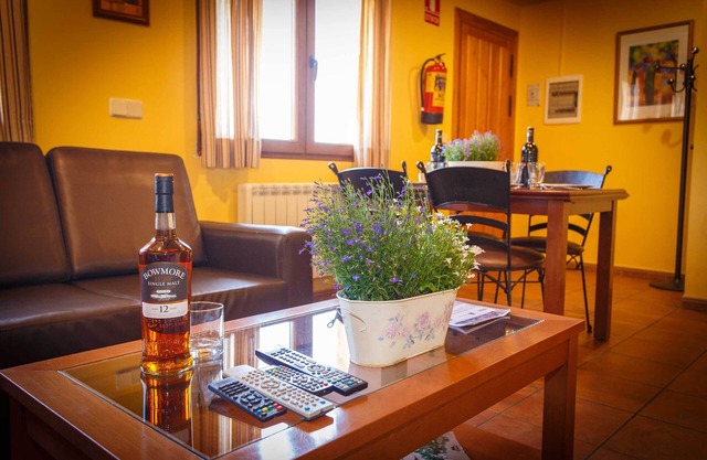 Self catering El Bulín de Paredes for 4 people