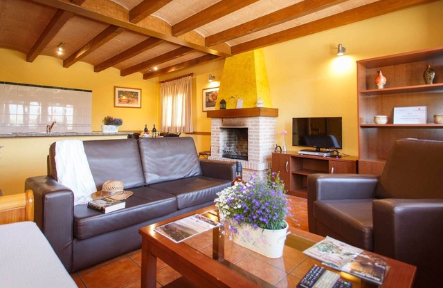 Self catering El Bulín de Paredes for 5 people