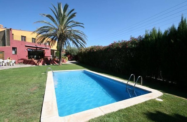 Self catering Cal Sisco for 15 people