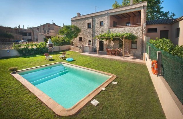 Self catering Cal Ferrer Pujol for 10 people
