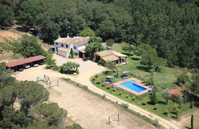 Self-catering Can Rajoler for 15 people