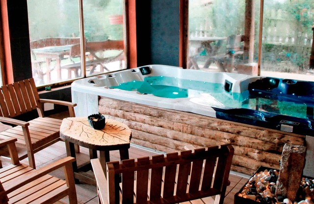Self catering El Xalet de Prades for 10 people