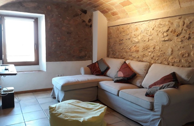 Self catering Turisme Rural Cal Pastor d'Albons for 6 people