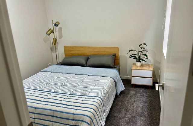 Self Contained 2 Bedroom - Botanic Gardens & Airport