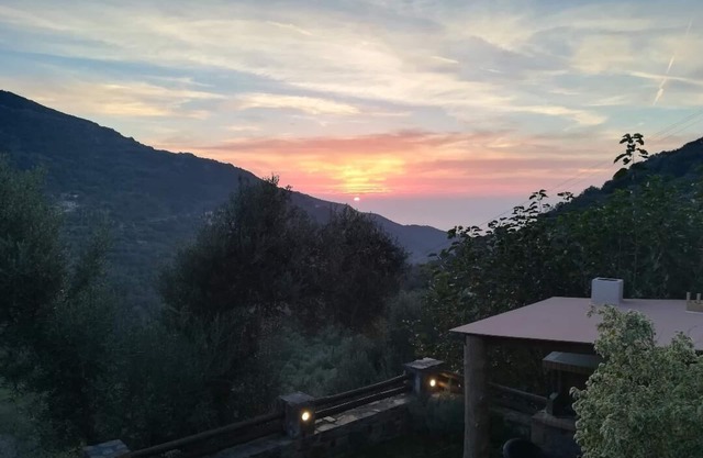 Seli Village House - spacious house for 6 people near the sea