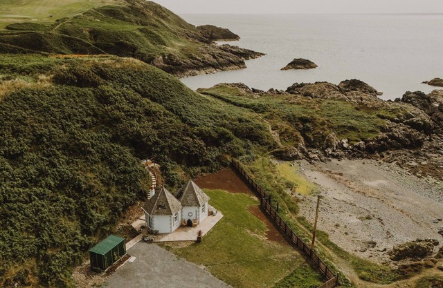 Selkie’s Haven: Beachfront Ultra Lux Paradise