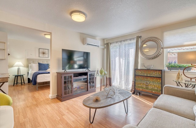 Sellwood Comfortable Suite Wifi/Parking, Portland