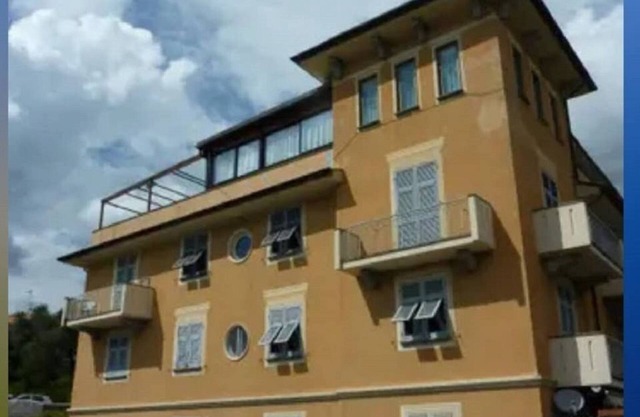 Semi-central apartment, sea view (CIN IT010015C2V43QHINO)