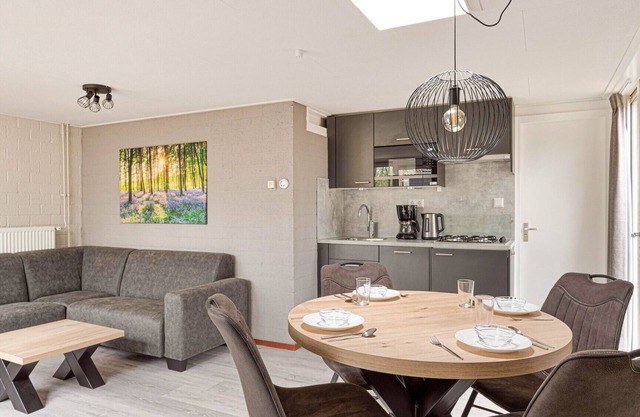 Semi-detached bungalow for 4 persons