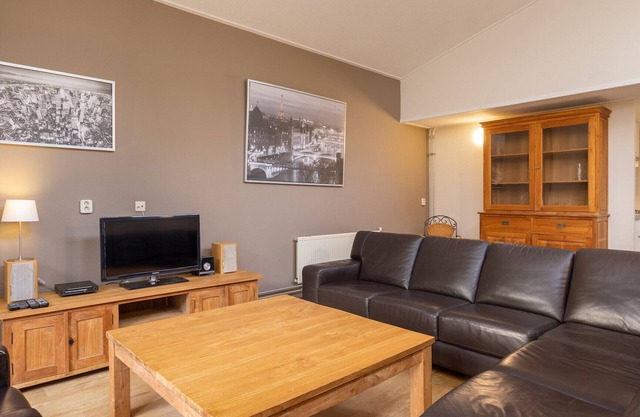 Semi-detached bungalow for 8 persons