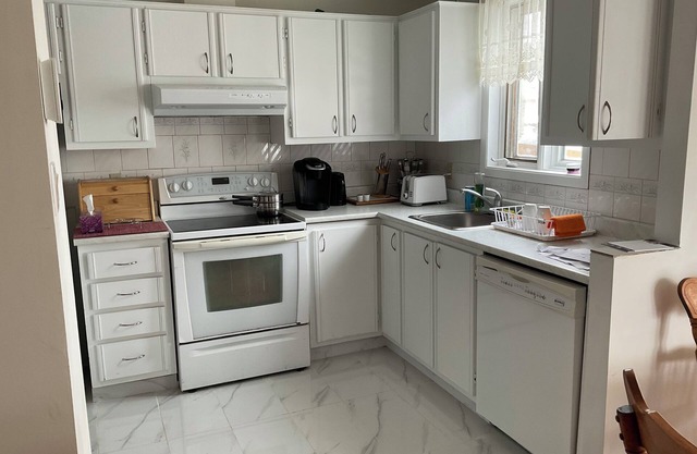 Semi-detached family home near many attractions