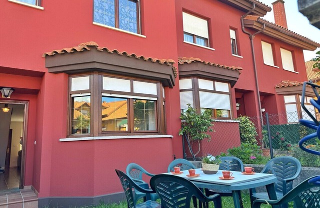 Semi-detached house with private garden and communal pool
