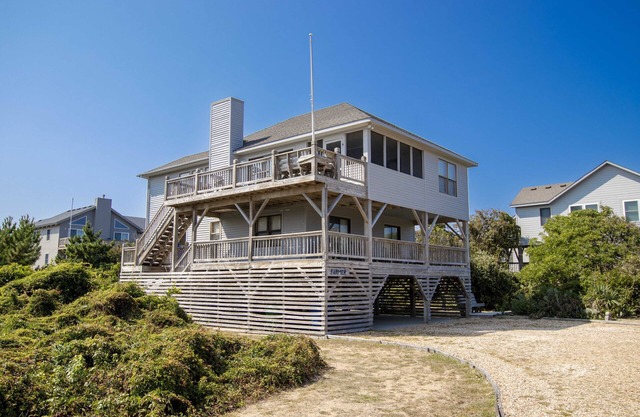 Semi-Oceanfront, secluded Beach Cottage, Close to Beach! SA210, Farmer
