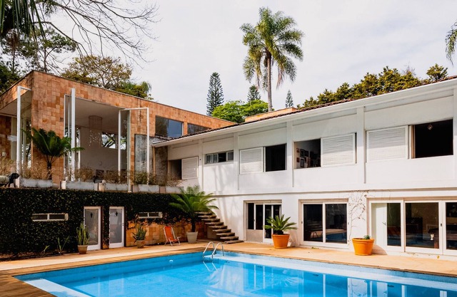 Sensational Party Space