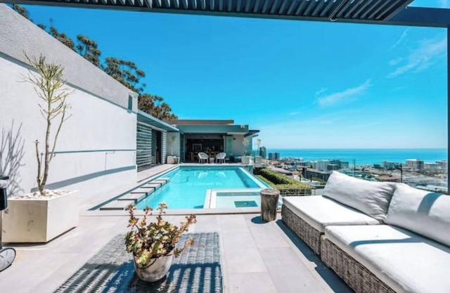 Sensational Views from Springbok Rd in Cape Town