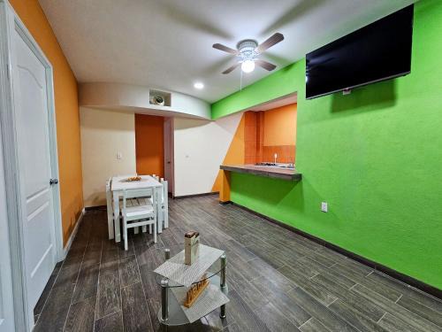 Sensity Home Departamento 7, Colorido y amplio Familiar