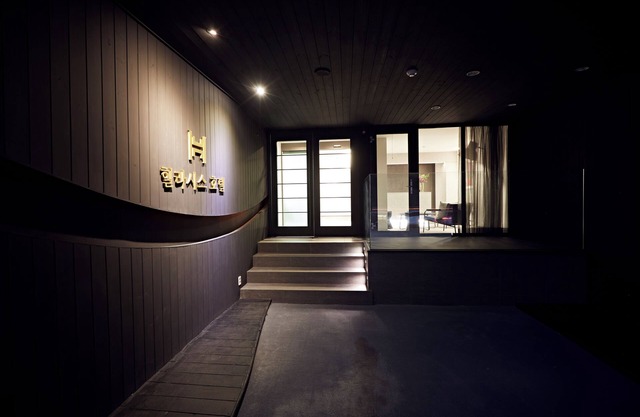 SEONGNAM HEALASIS HOTEL MORAN STATION