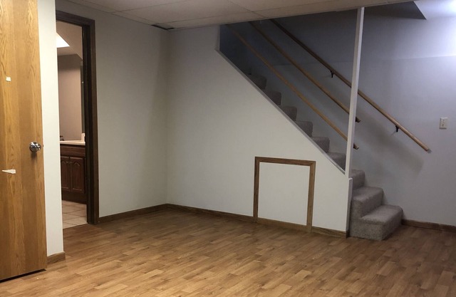 Separate floor private home next to mall of America airport