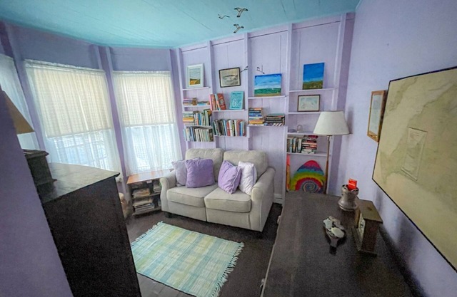 September 2025 Available! 6 Beds! Near Ocean Park, Inkwell, Ferry, Flying Horses