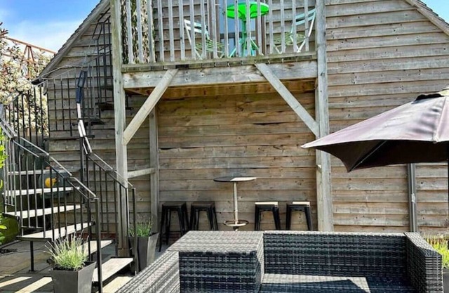 Serafina Lodge