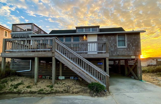 Serendipity OBX - Oceanside Cottage for Couples and Dog-Friendly w/Ocean Views!