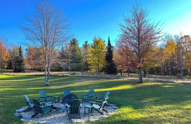 Serene 3-bed VT retreat w/firepit: ski, snowmobile, ATV, and hike near Jay Peak