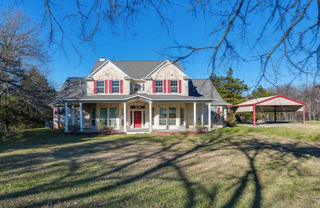 Serene 50-Acre Nature Retreat Near Melissa & Anna