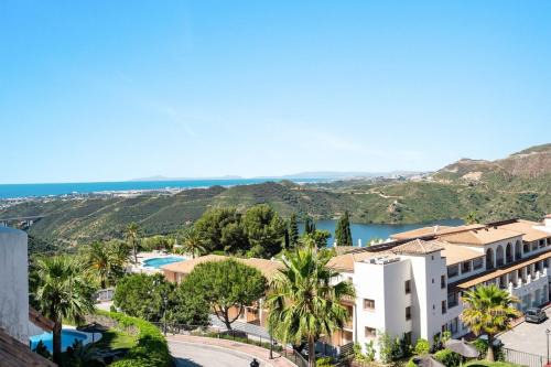Serene Apartment near Marbella Lake Views RDR495