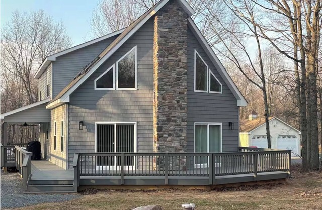 Serene Chalet in Albrightsville