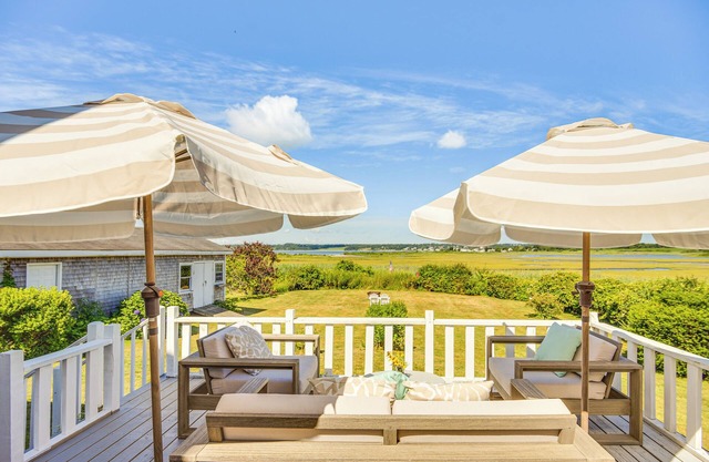 Serene Coastal Getaway in Little Compton!