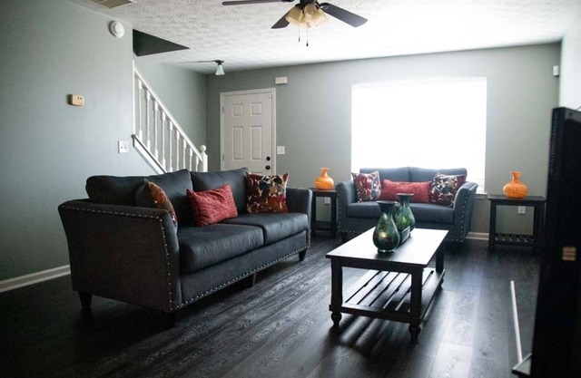 Serene Family Retreat |♛Royal Beds, Fireplace, Pkg