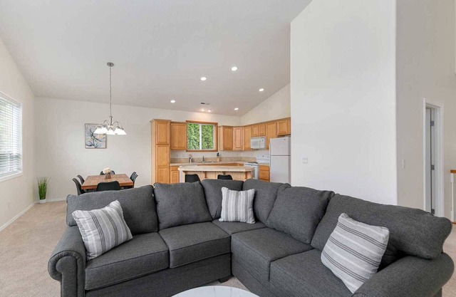 Serene Haven Retreat on se 141st pl