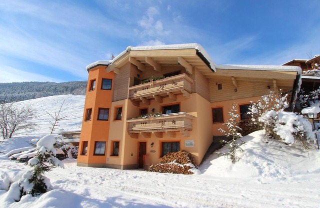 Serene Holiday Home with Infrared Sauna in Salzburg