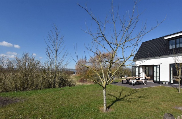 Serene Holiday Home in Nieuwvliet with Garden