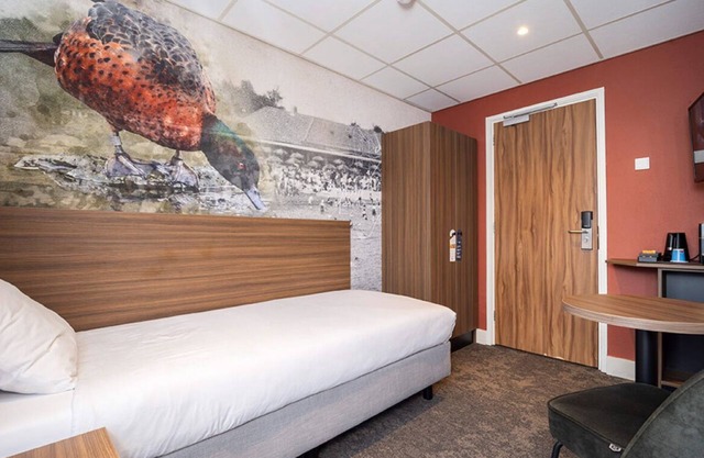 Serene Hotel-Style Stay Near Doorwerth Castle & Arnhem with Forest Walks