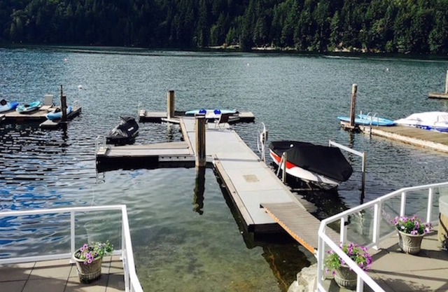 Serene Lake Samish Home