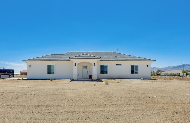 Serene Pahrump Cottage w/Mountain Views!