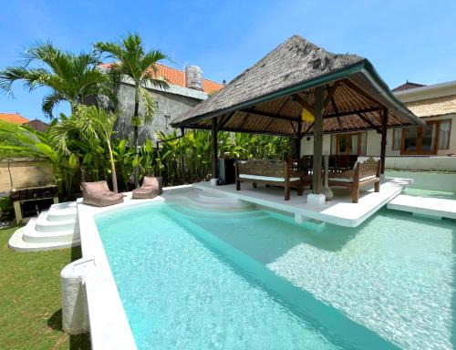 Serene Tropical Oasis 2BR Private Pool Villa Canggu's Heart