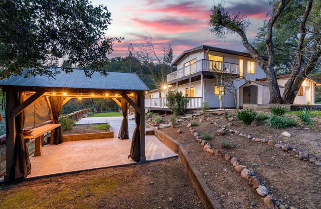 Serene wine country home, central AC, close to golf, hiking, wineries & dining