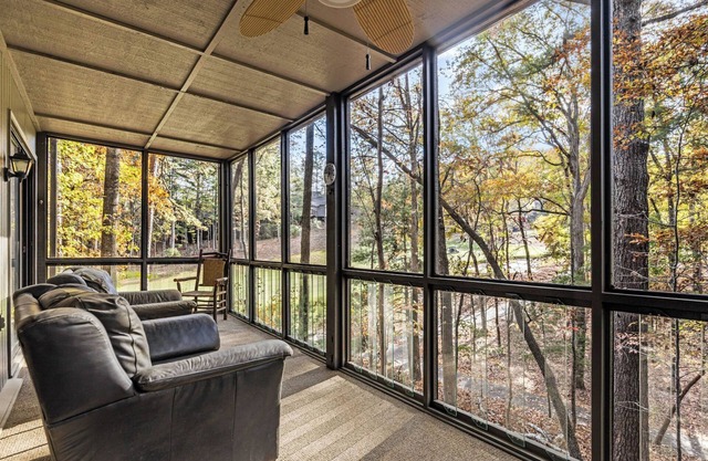 Serenity Condo - Golf Course Views, Pet Friendly + Access to Big Canoe Community!