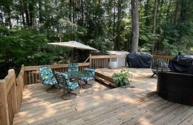 Serenity Escape: Large Deck + Split Floorplan