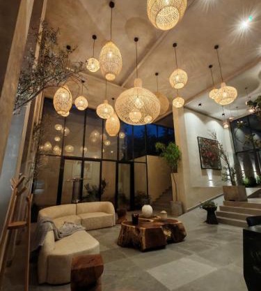 Serenzzo Hotel & Cuisine