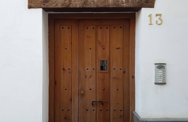 SERRANO13 A cozy apartment in Albaicín in a restored 16th century house