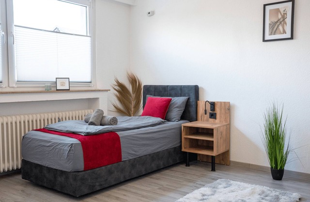 Serviceroom24 - Apartment 2 in Gladbeck WLAN - Smart-TV - 24-7 check-in