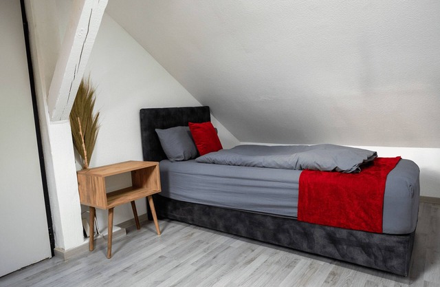 Serviceroom24 - Space in Gladbeck WLAN - Smart-TV - 24-7 check-in and kitchen